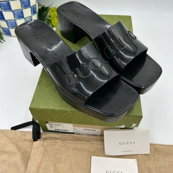 Women’s Gucci, rubber block, low heel slides, size 41 made in Italy - Picture 1 of 12